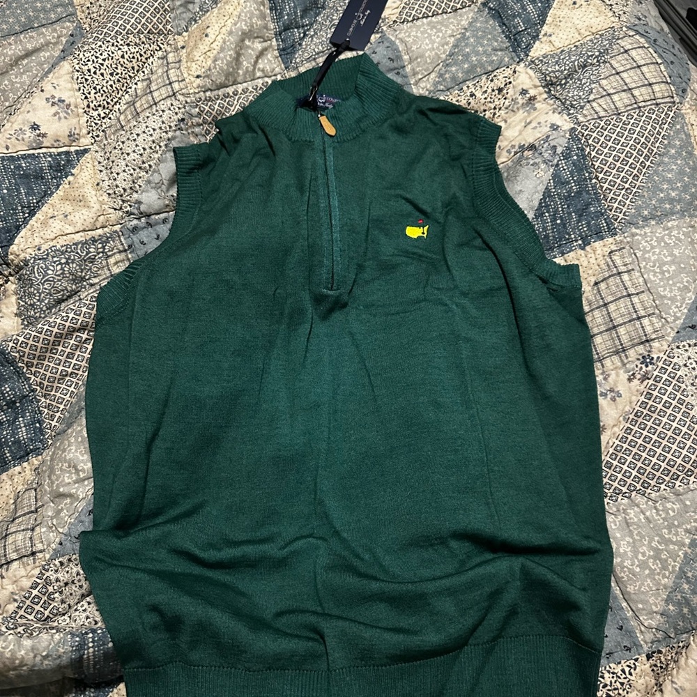 Masters green vest from clubhouse unworn with tags size L